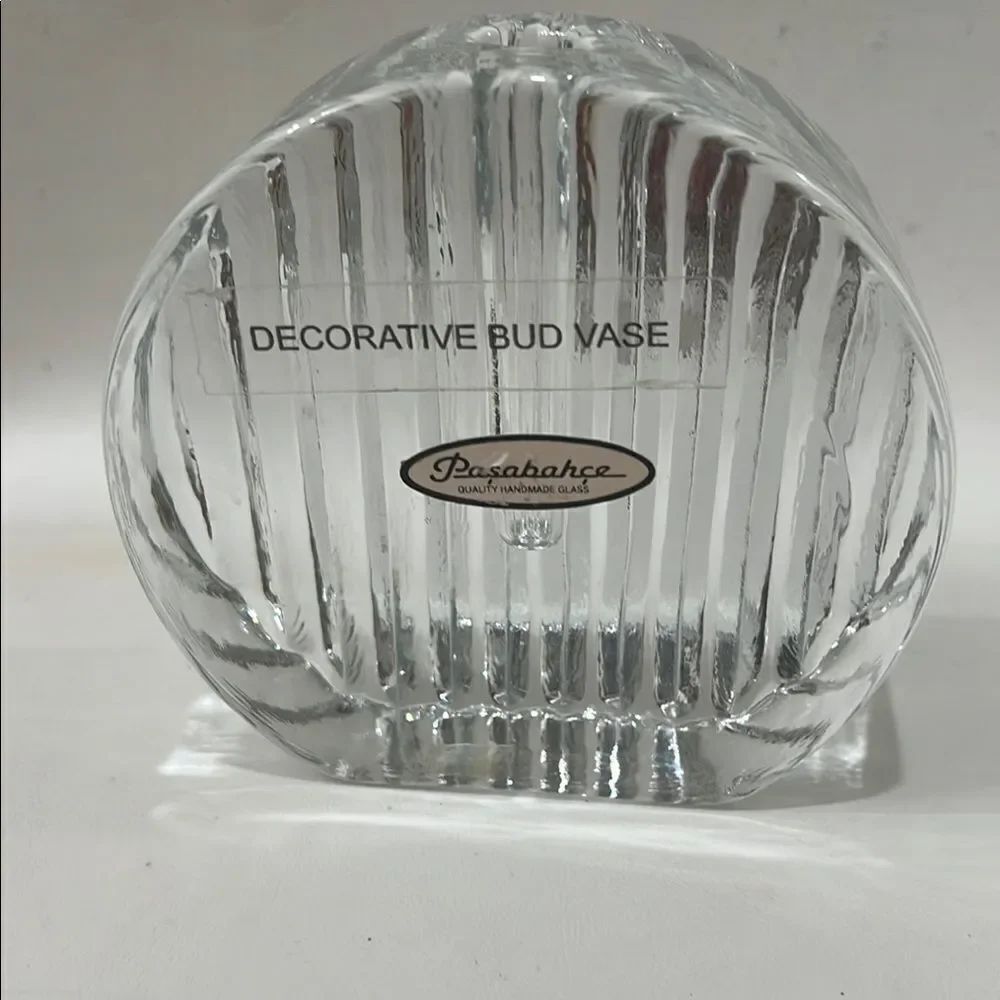 Panache Clear Decorative Single Bud Vase 4 1/4 X 4 1/2 X 1 1/2 Inch paperweight